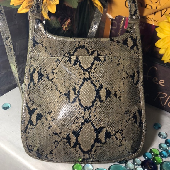 Nine West Saddle Bag - Picture 5 of 8